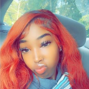 Meet your Posher, Carlisha